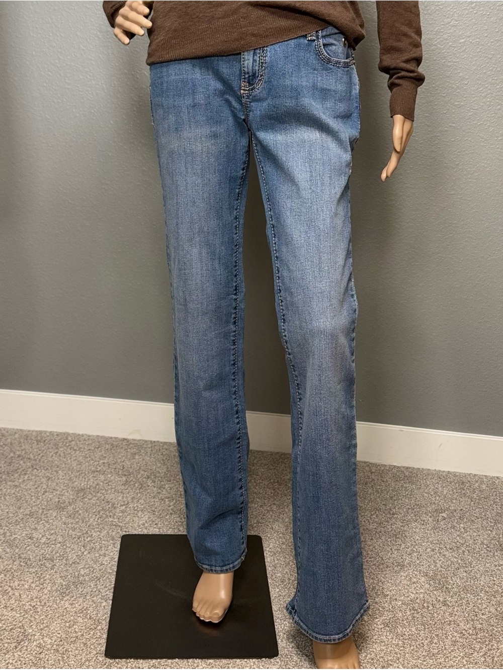 Vintage Apple Bottoms Blue Women's Straight-Leg Jeans Size 9/10